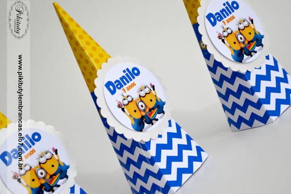 Cone Pirâmide com Aplique