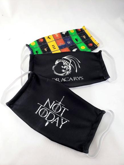 Kit 3 máscaras cirúrgicas em tecido Adulto/Infantil GOT