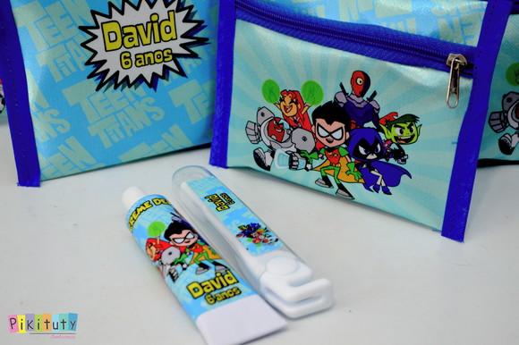 Kit Dental + estojo Jovens Titans