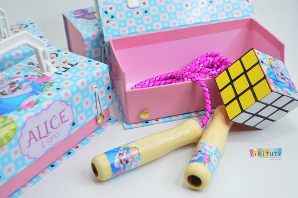 Kit Diversão em Cartonagem - Alice no País das Maravilhas