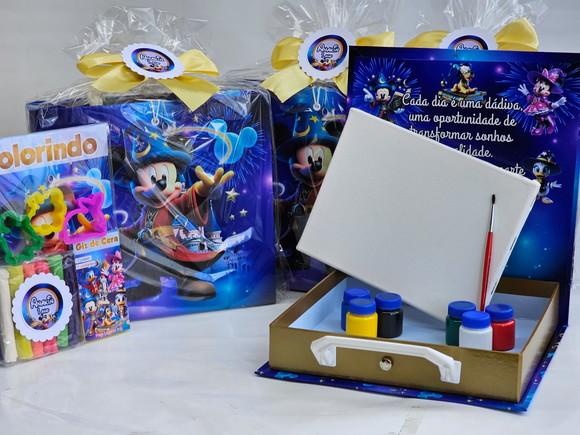 Kit Pintura e Colorir com Massinha em Cartonagem - Disney