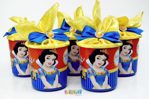 Lata Centro de Mesa Branca de Neve