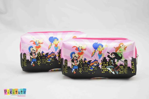 Necessaire / Estojo DC Super Hero Girls