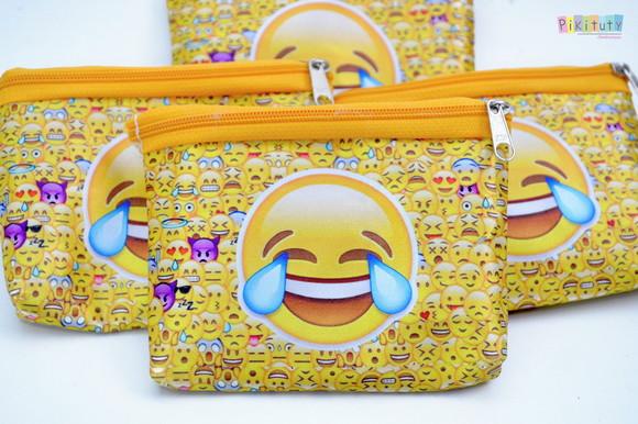 Porta documento/ Mini necessaire Emojis