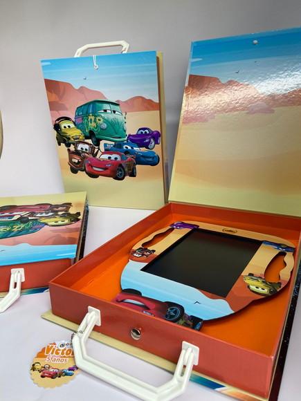 Tablet Personagem na Maleta - Carros Disney