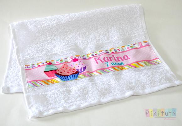 Toalhinha personalizada - Cupcakes