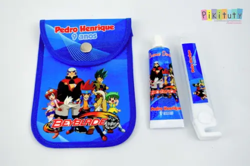 20 Unidades - Kit Dental c/ Porta Escova Beyblade