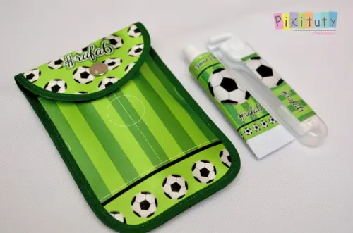 20 Unidades - Kit Dental c/ Porta Escova Futebol