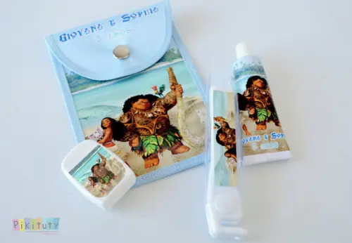 20 Unidades - Kit Dental c/ Porta Escova Moana