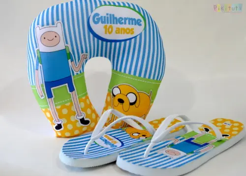 Almofada de pescoço + Chinelo