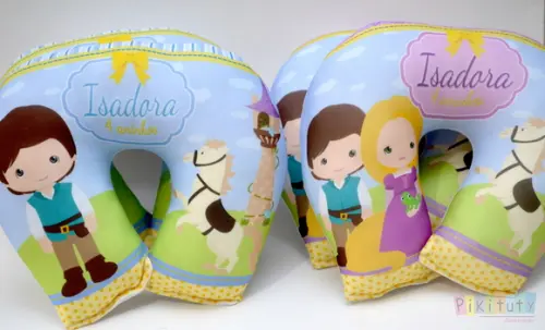 Almofada de Pescoço Enrolados