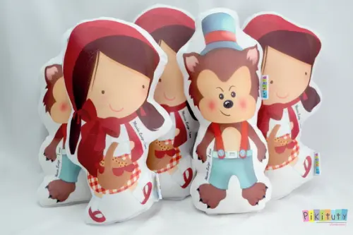 Almofada Personagem - Chapeuzinho Vermelho e Lobo Mau