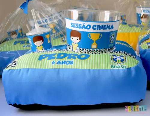 Almofada Porta Pipoca - Futebol