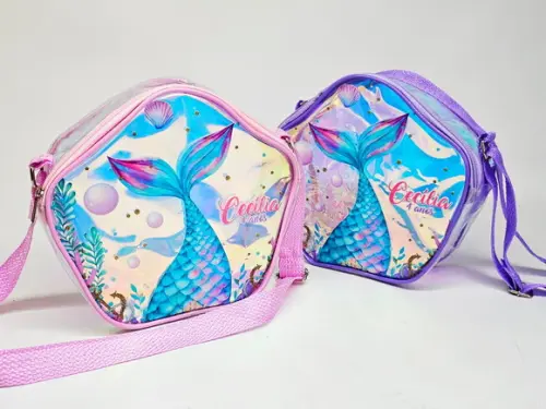Bolsa em Formato de Concha em Cristal