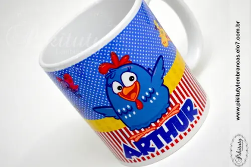 Caneca de Porcelana Galinha Pintadinha