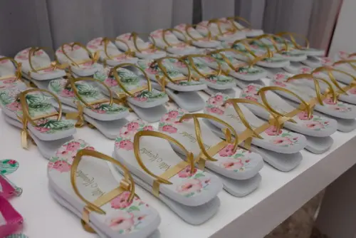 Chinelo Nikki Meneghel