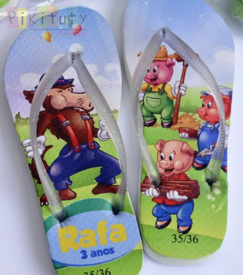 Chinelo Personalizado Os 3 porquinhos