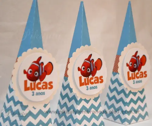 Cone Pirâmide com Aplique