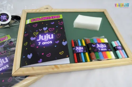 Kit Brincando de escolinha - Festa Neon