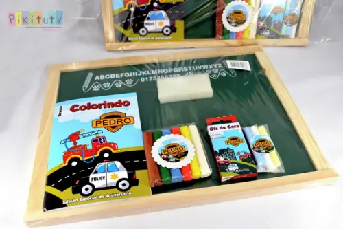 Kit Brincando de escolinha - Polícia e Bombeiro