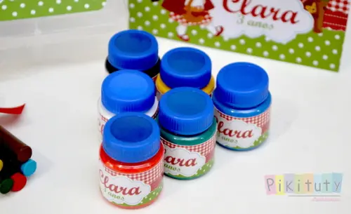 Kit colorir na Caixa - Chapeuzinho