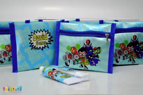 Kit Dental + estojo Jovens Titans