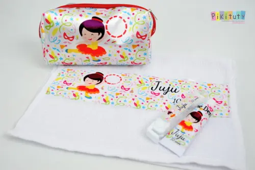 Kit Dental + Necessaire + Toalha Carnaval