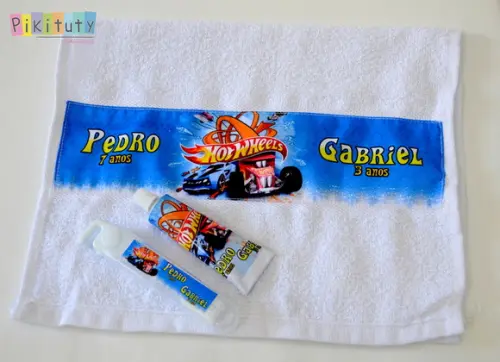 Kit Dental + Toalhinha - Hotwheels