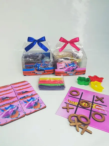 Kit Diversão com Jogo da Memória - Hot Wheels
