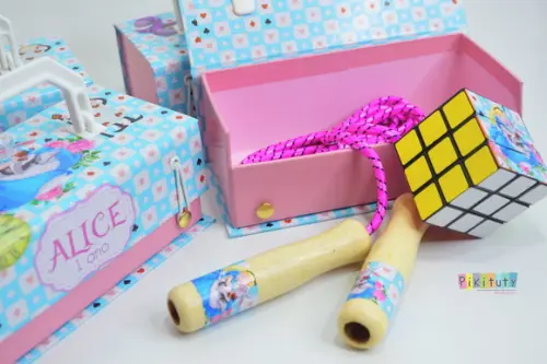 Kit Diversão em Cartonagem - Alice no País das Maravilhas