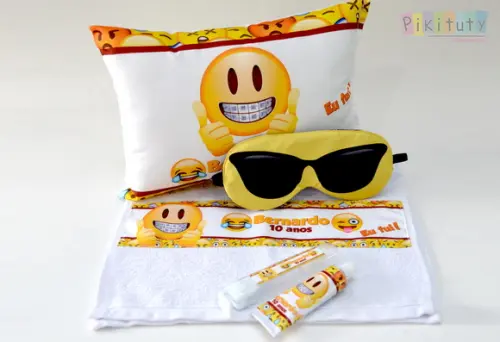 Kit Festa do Pijama + Kit higiene Emoji