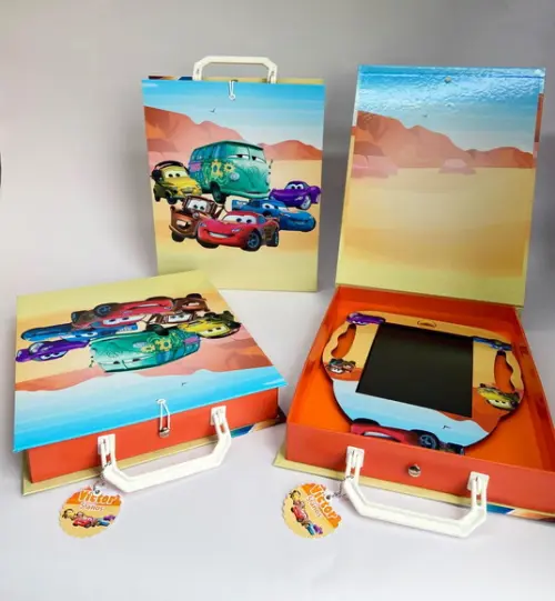 Tablet Personagem na Maleta - Carros Disney