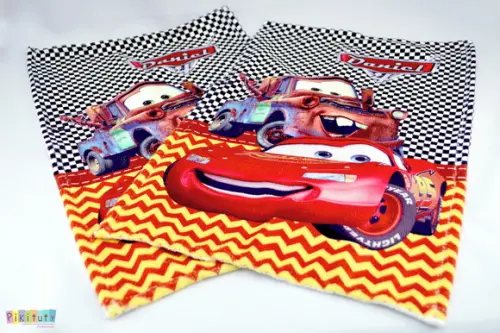Toalha Lavabo c/impressão total - Carros Disney
