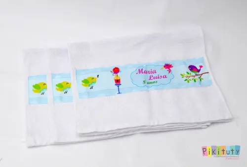 Toalhinha personalizada - Passarinhos