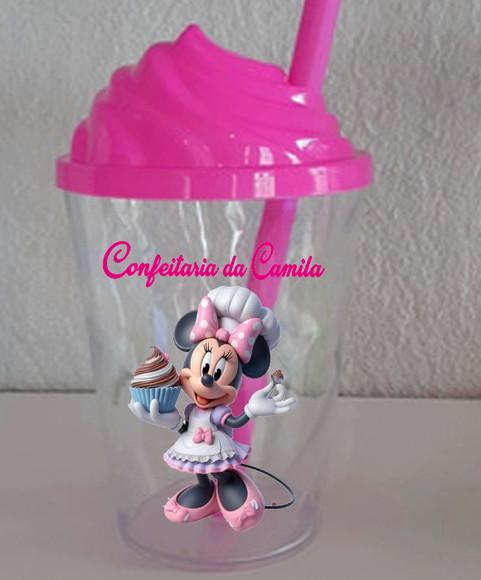 Copo com a Tampa Chantilly da Minnie Confeiteira
