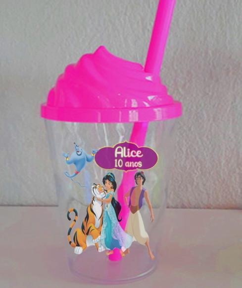 Copo Twister com a Tampa Chantily do Aladime Jasmine