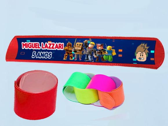 Pulseira Bate e Enrola Roblox