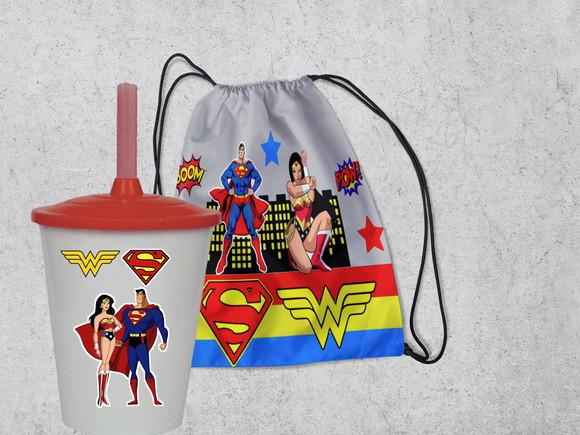 Mochila e Copo Twister Super Homem e Mulher Maravilha