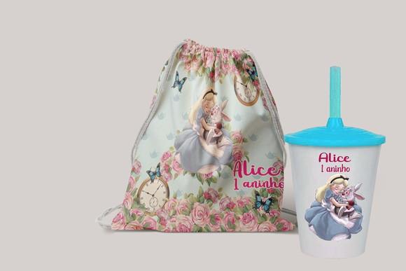 Mochilinha e Copo Twister Alice no Pais das Maravilhas