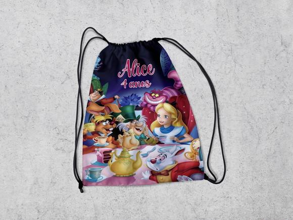 Sacolininha Mochila de Costa Alice no Pais das Maravilhas