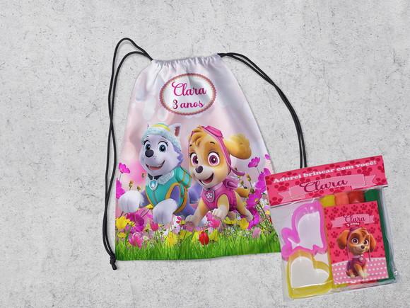 Mochilinha Personalizada e Kit Massinha para Modelar