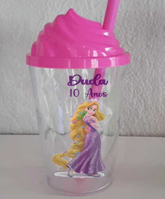 Copo com tampa Chantilly lembrancinhas da Rapunzel