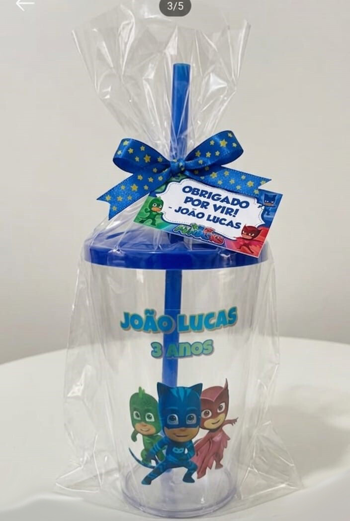 Copo Twister personalizado para lembrancinhas Todos os temas