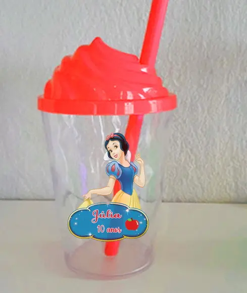 Copo com a Tampa Chantilly da Branca de Neve