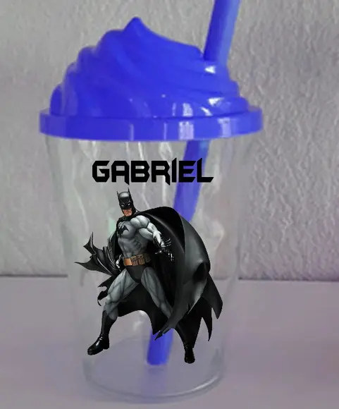 Copo com Tampa Chantilly do Batman