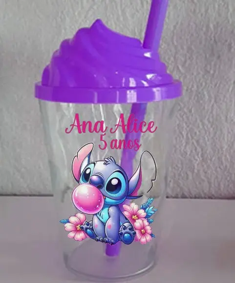 Copo Twister com a Tampa Chantilly do Stitch