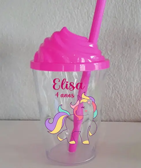 Copo Twiter com a Tampa Chantily Unicornio