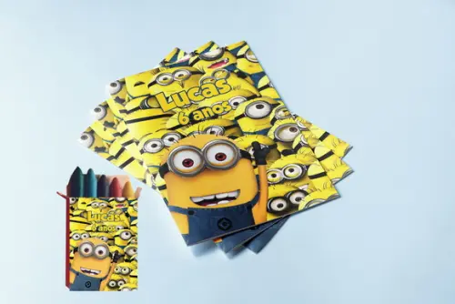 Kit de Colorir Minions Revista + Giz de Cera