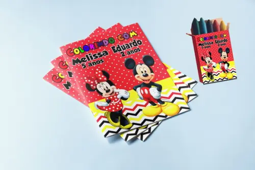 Kit Festa Revistinha e Giz de Cera do Mickey e Minnie