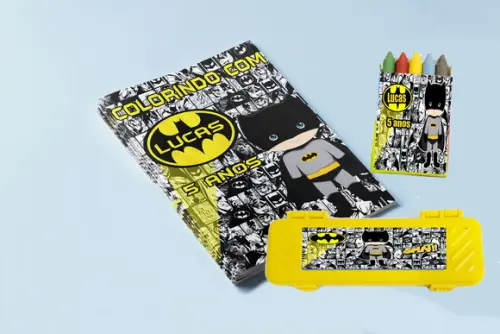 Kit Revistinha Giz de Cera e Estojo Personalizado do Batman